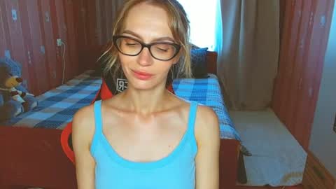 Snapshot of yourladysunshine chatting on 06.30.26 Ksyusha online show from 06.30.26