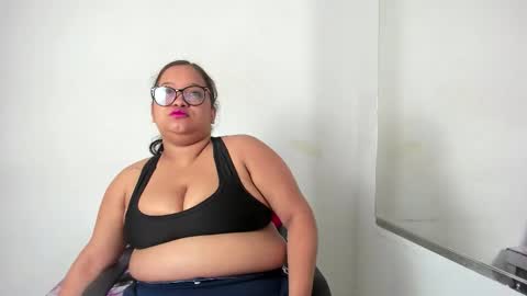 yourlittlewife online show from 09.30.25