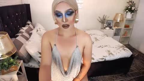 --               online show from 11.15.25