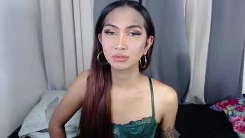 yourlovebella88 online show from 10.20.25