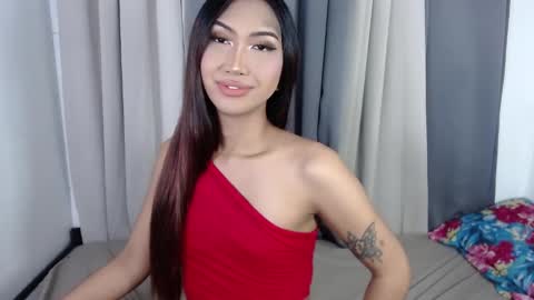 yourlovebella88 online show from 11.18.25