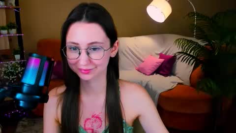 Snapshot of yourlovelystoryy chatting on 01.13.26 Vetta online show from 01.13.26