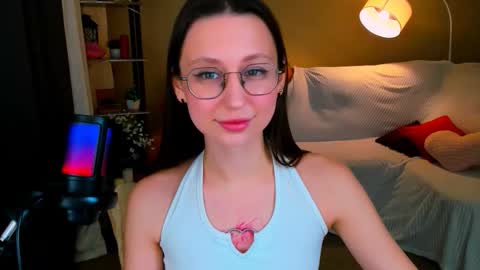 Snapshot of yourlovelystoryy chatting on 02.17.26 Vetta online show from 02.17.26