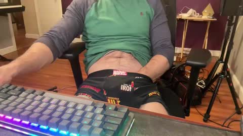 Snapshot of yourloyalpuppy chatting on 12.31.24 yourloyalpuppy online show from 12.31.24