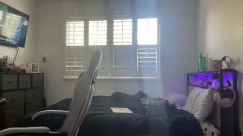 yourmila1 online show from 02.27.26