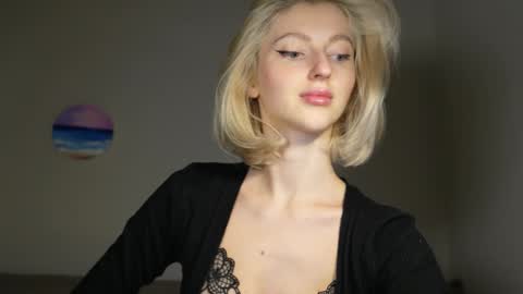 Snapshot of yournaughtymiss chatting on 12.02.24 Eva online show from 12.02.24