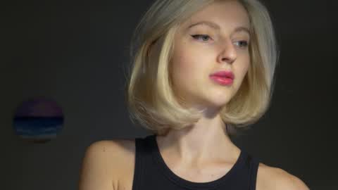 Snapshot of yournaughtymiss chatting on 12.08.24 Eva online show from 12.08.24