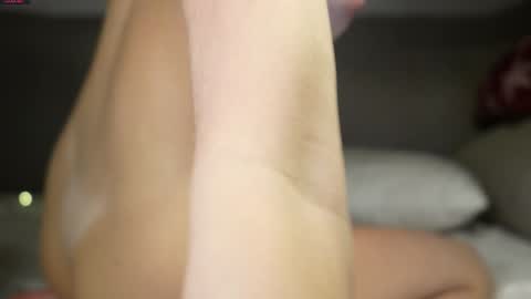 Snapshot of yournaughtymiss chatting on 01.05.25 Eva online show from 01.05.25