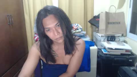 Snapshot of yourpinoy chatting on 04.25.26 Iring online show from 04.25.26