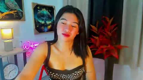 Snapshot of yourprettytrish chatting on 11.07.25 Trish online show from 11.07.25