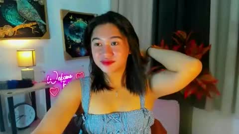 Snapshot of yourprettytrish chatting on 11.18.25 Trish online show from 11.18.25