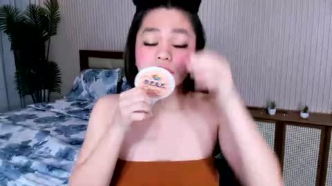 yourqueencarla online show from 08.02.26