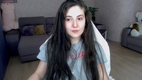 Yourr Muse online show from 02.22.25