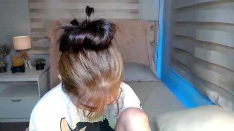 Snapshot of yoursexservice chatting on 10.16.25    online show from 10.16.25