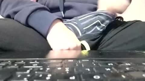 Snapshot of yoursexymr chatting on 11.26.25 Mark online show from 11.26.25