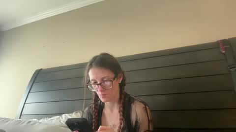 Snapshot of yourstrulylivy chatting on 02.20.25 yourstrulylivy online show from 02.20.25