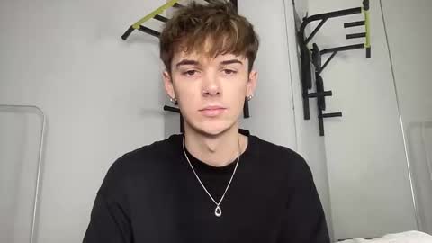 Snapshot of yoursweetyguy chatting on 12.04.25 yoursweetyguy online show from 12.04.25