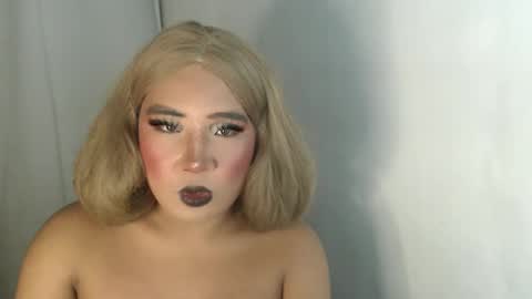 Snapshot of yourtransjeen chatting on 02.25.25 Jeen online show from 02.25.25