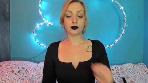 YourVenus00 -Follow my OF online show from 02.09.25
