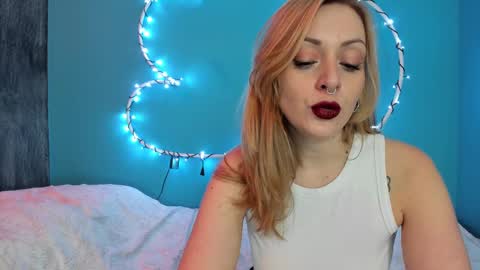 YourVenus00 -Follow my OF online show from 02.15.25