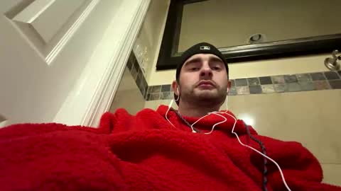 yourwhiteislandboy online show from 05.10.26