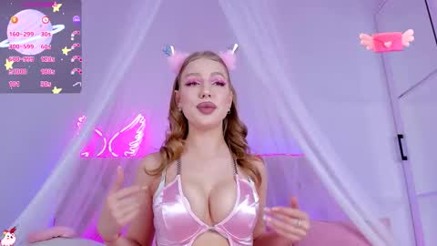 Snapshot of yourwilddestiny chatting on 11.21.25 Destiny online show from 11.21.25