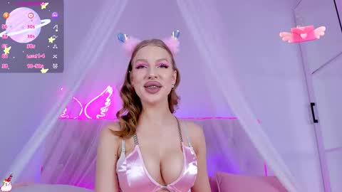 Snapshot of yourwilddestiny chatting on 11.30.25 Destiny online show from 11.30.25