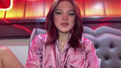 Snapshot of yourwildestdreamgirl chatting on 06.05.26 ANDREA online show from 06.05.26