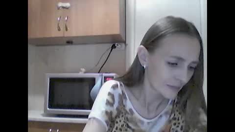 Snapshot of youur_light chatting on 01.09.26 Youur light online show from 01.09.26