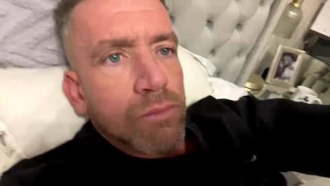 Snapshot of youwantus69 chatting on 01.03.25 You want us 69 online show from 01.03.25