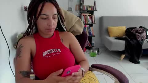 elizabeth  ju   online show from 05.14.26