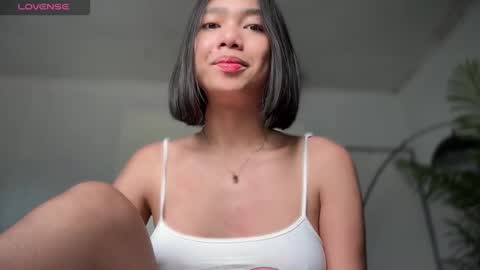 Snapshot of yowginethegreat chatting on 01.03.25 YowgineTheGreat online show from 01.03.25