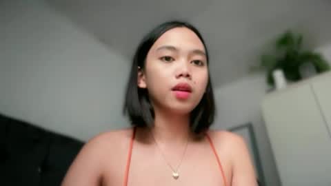 Snapshot of yowginethegreat chatting on 02.13.25 YowgineTheGreat online show from 02.13.25