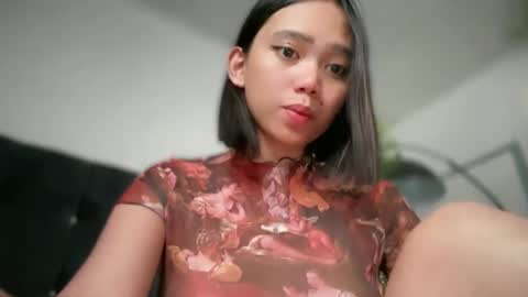 Snapshot of yowginethegreat chatting on 03.05.25 YowgineTheGreat online show from 03.05.25