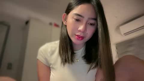 Snapshot of yowginethegreat chatting on 10.14.25 YowgineTheGreat online show from 10.14.25