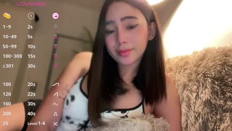 Snapshot of yowginethegreat chatting on 10.26.25 YowgineTheGreat online show from 10.26.25