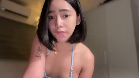 Snapshot of yowginethegreat chatting on 12.14.25 YowgineTheGreat online show from 12.14.25