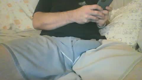 Snapshot of yoyozee chatting on 02.04.25 Yoyozee online show from 02.04.25