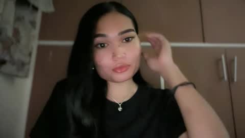 yrdrmgrl_jennie26 online show from 11.30.25