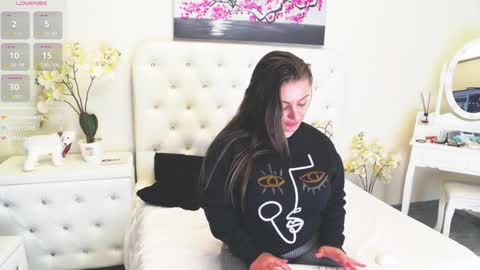 Ysabel online show from 12.07.24