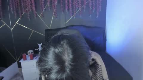 Snapshot of yueeclipsa chatting on 10.31.25 Yue Eclipsa online show from 10.31.25