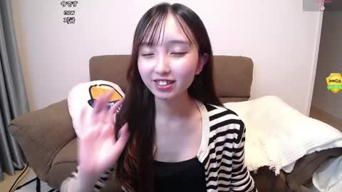 yui_x online show from 05.25.26