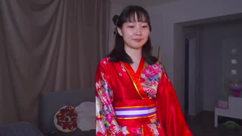 Snapshot of yui_yummy chatting on 05.28.26 Yui online show from 05.28.26