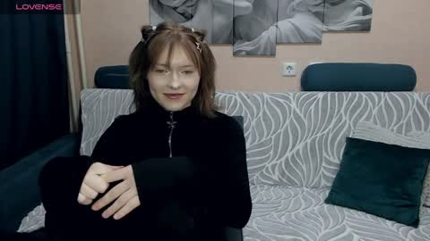 YukiShine online show from 04.02.26