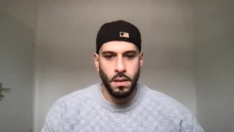 Snapshot of yul53 chatting on 11.04.25 yul53 online show from 11.04.25