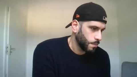 Snapshot of yul53 chatting on 11.11.25 yul53 online show from 11.11.25