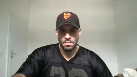 Snapshot of yul53 chatting on 11.30.25 yul53 online show from 11.30.25