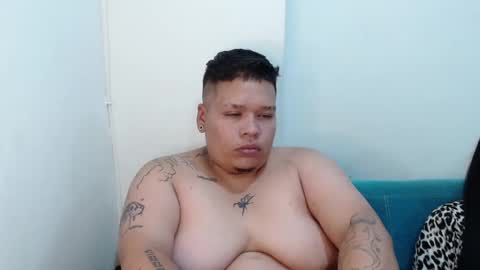 Snapshot of yulandval chatting on 10.24.25 yul and val couple online show from 10.24.25