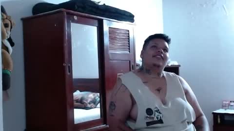 Snapshot of yulandval chatting on 11.13.25 yul and val couple online show from 11.13.25