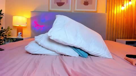 Yuliet online show from 01.20.25